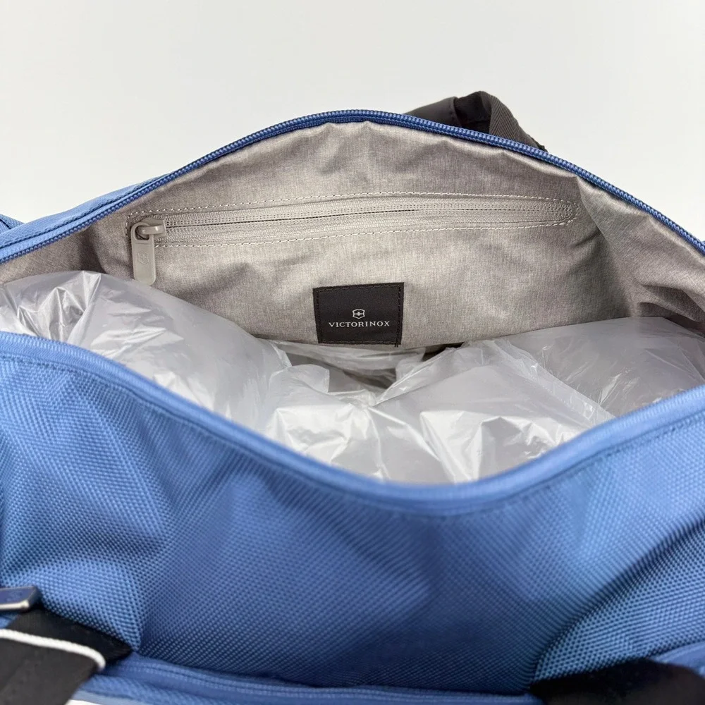 Victorinox Werks‎ Traveler 6.0 Weekender Tote Bag Black Drop Down Expansion New